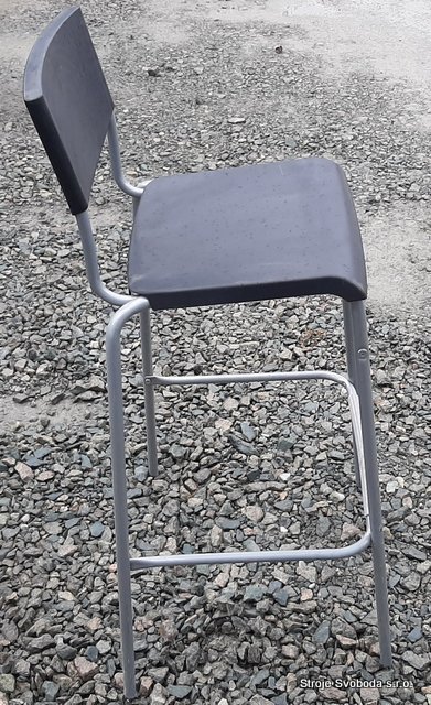 Barová stolička s opěrkou výška sedáku 75 cm (Barova stolicka s operkou, cerna-stribrna vyska sedaku 75 cm .... (8 kusů) - 100kč  (2).jpg)